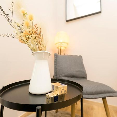 Golden Dove Luxury Aparts Bruselas Exterior foto